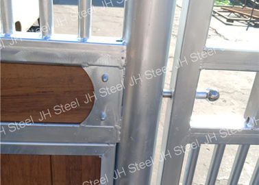 Pre Hot Dip Galvanized Horse Stable , Durable European Stall Fronts